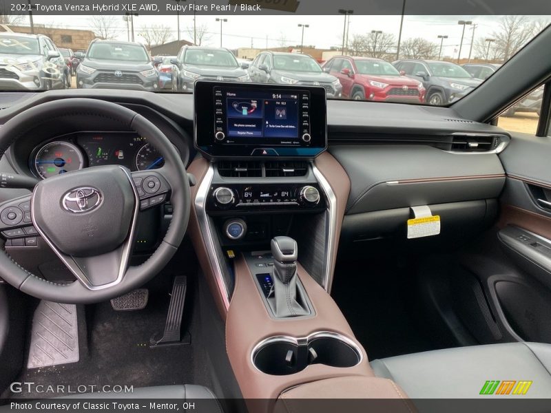 Ruby Flare Pearl / Black 2021 Toyota Venza Hybrid XLE AWD