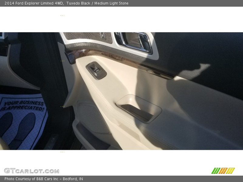 Tuxedo Black / Medium Light Stone 2014 Ford Explorer Limited 4WD