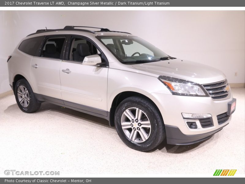 Champagne Silver Metallic / Dark Titanium/Light Titanium 2017 Chevrolet Traverse LT AWD