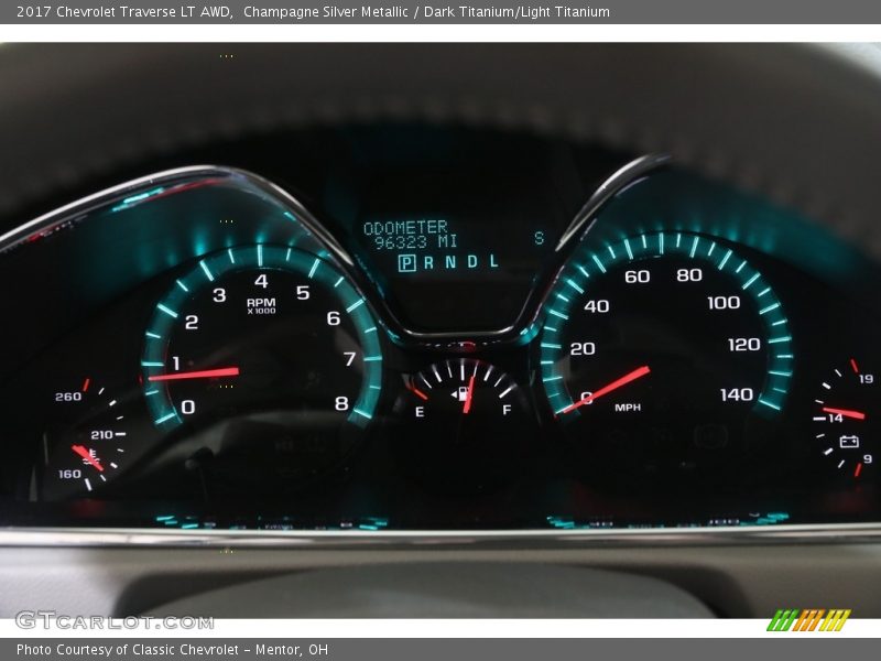 Champagne Silver Metallic / Dark Titanium/Light Titanium 2017 Chevrolet Traverse LT AWD