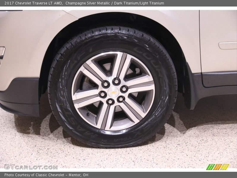 Champagne Silver Metallic / Dark Titanium/Light Titanium 2017 Chevrolet Traverse LT AWD