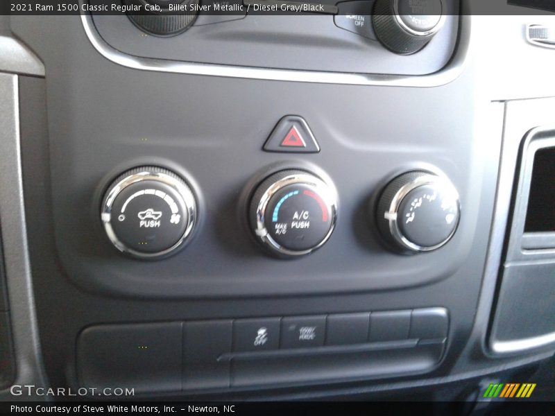 Billet Silver Metallic / Diesel Gray/Black 2021 Ram 1500 Classic Regular Cab