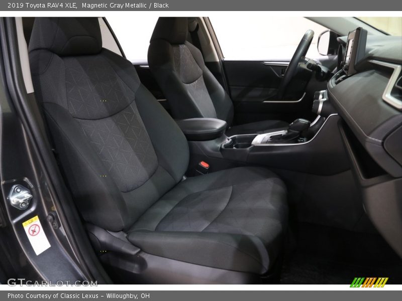 Magnetic Gray Metallic / Black 2019 Toyota RAV4 XLE