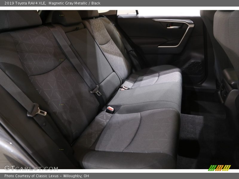 Magnetic Gray Metallic / Black 2019 Toyota RAV4 XLE