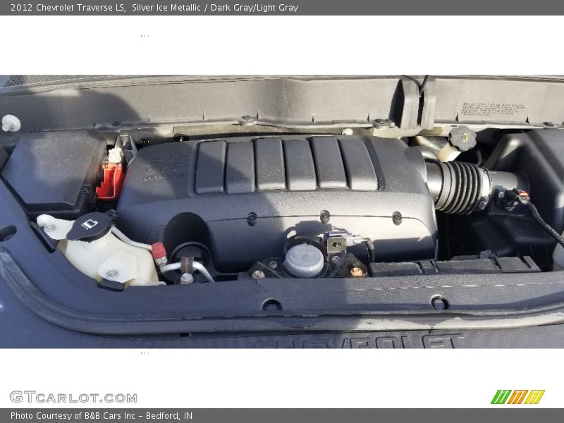 Silver Ice Metallic / Dark Gray/Light Gray 2012 Chevrolet Traverse LS