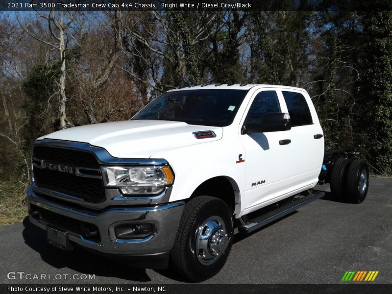 Bright White / Diesel Gray/Black 2021 Ram 3500 Tradesman Crew Cab 4x4 Chassis
