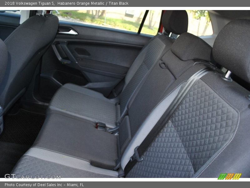 Habanero Orange Metallic / Titan Black 2018 Volkswagen Tiguan S