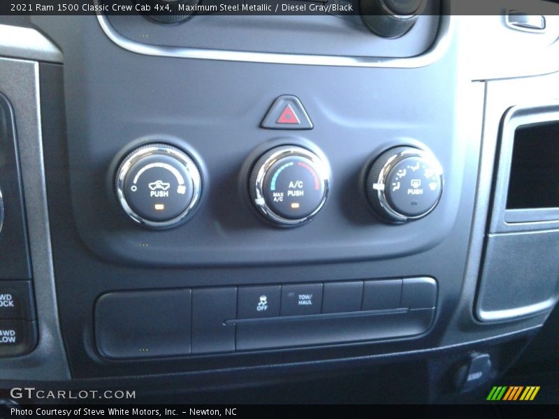 Maximum Steel Metallic / Diesel Gray/Black 2021 Ram 1500 Classic Crew Cab 4x4