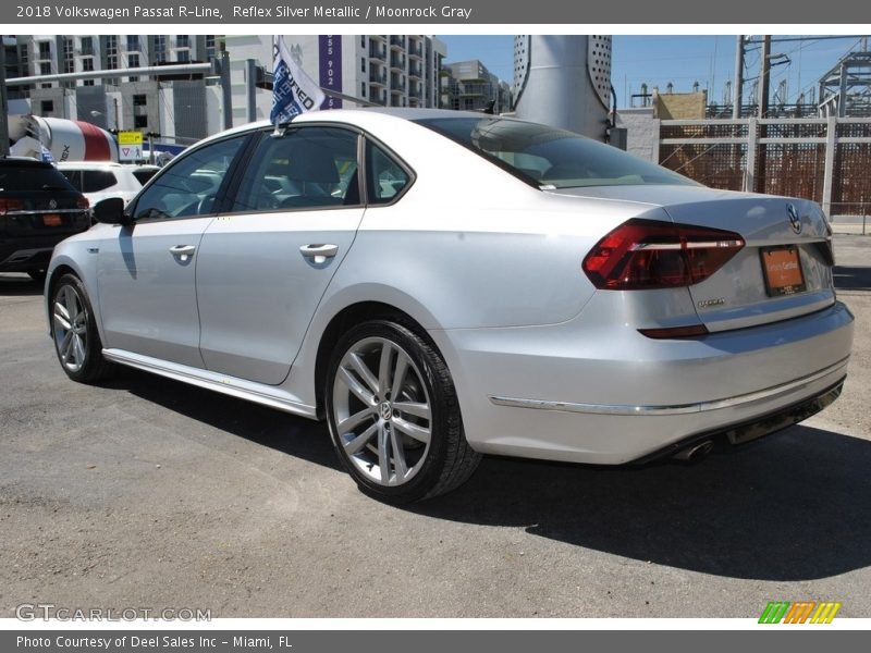 Reflex Silver Metallic / Moonrock Gray 2018 Volkswagen Passat R-Line