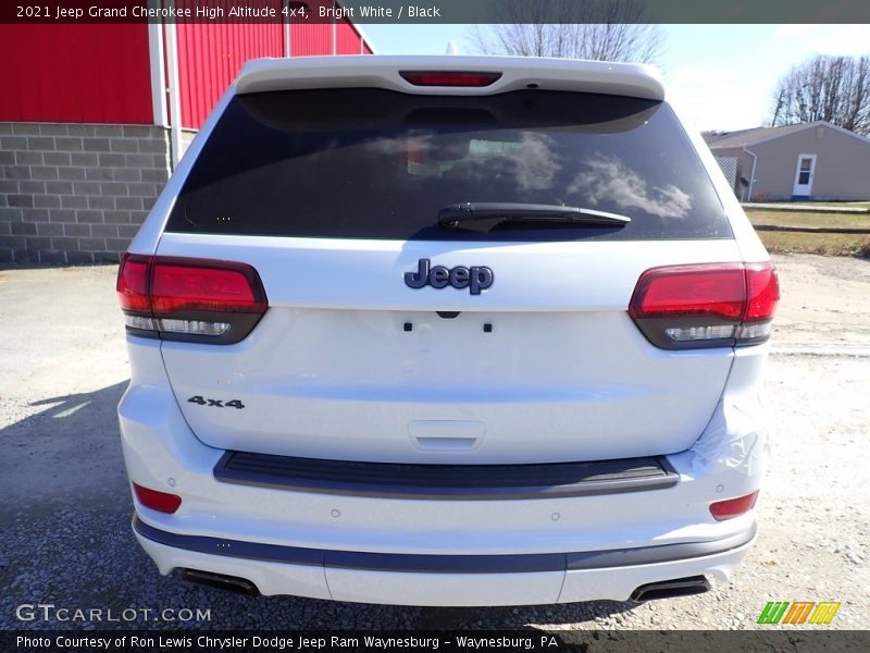 Bright White / Black 2021 Jeep Grand Cherokee High Altitude 4x4