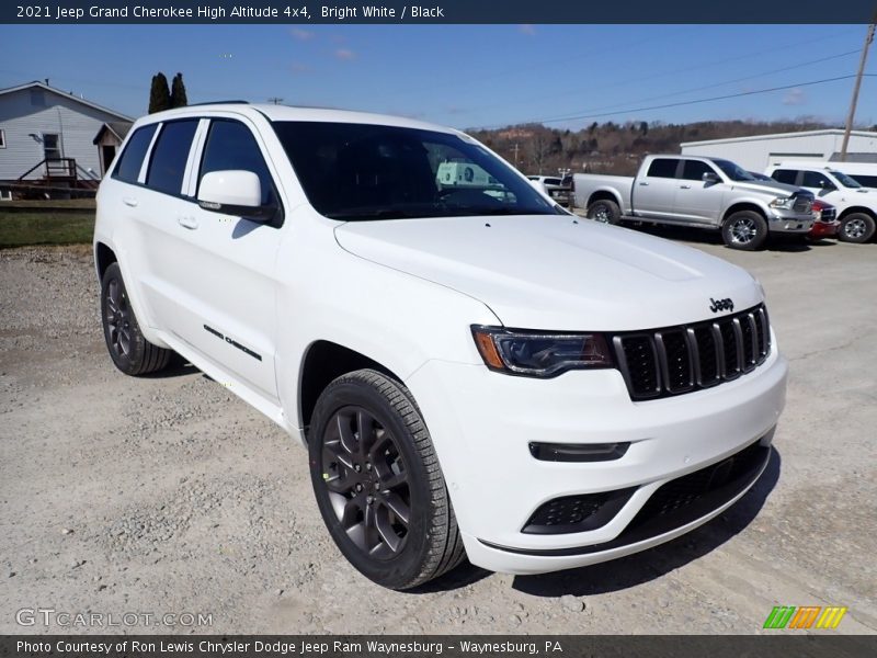 Bright White / Black 2021 Jeep Grand Cherokee High Altitude 4x4