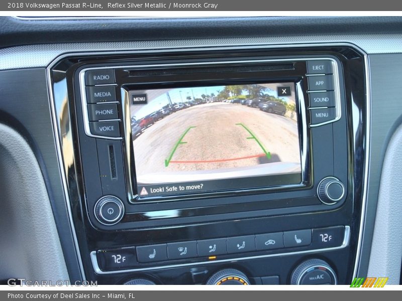 Reflex Silver Metallic / Moonrock Gray 2018 Volkswagen Passat R-Line