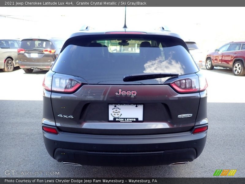 Granite Crystal Metallic / Ski Gray/Black 2021 Jeep Cherokee Latitude Lux 4x4