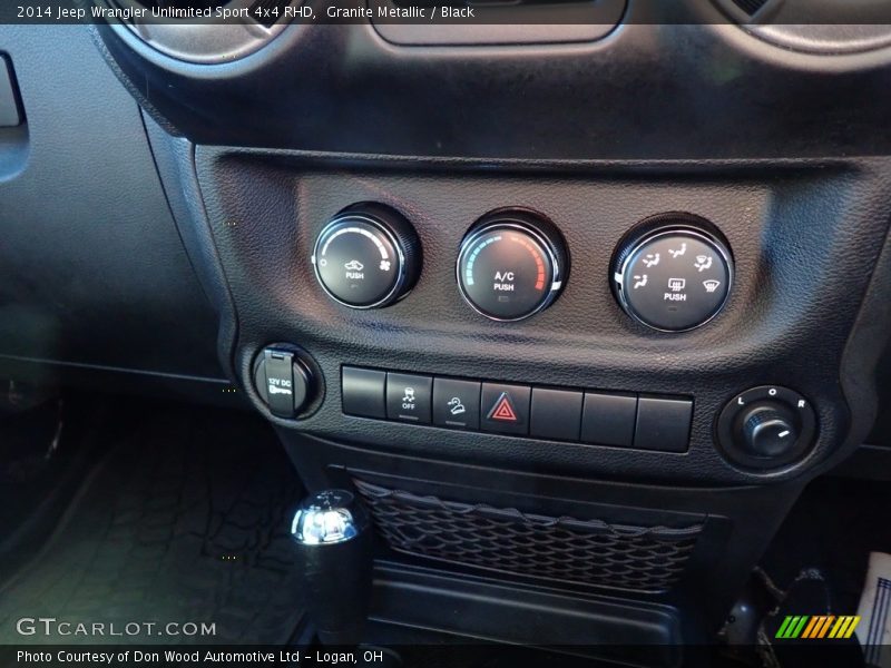 Controls of 2014 Wrangler Unlimited Sport 4x4 RHD