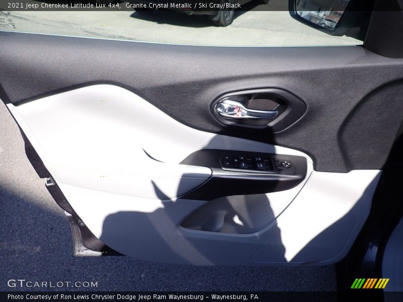 Granite Crystal Metallic / Ski Gray/Black 2021 Jeep Cherokee Latitude Lux 4x4