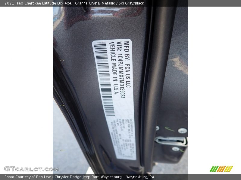 Granite Crystal Metallic / Ski Gray/Black 2021 Jeep Cherokee Latitude Lux 4x4