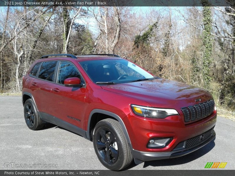 Velvet Red Pearl / Black 2021 Jeep Cherokee Altitude 4x4