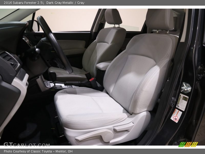 Dark Gray Metallic / Gray 2016 Subaru Forester 2.5i