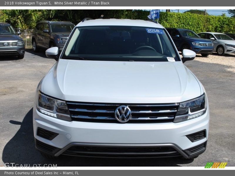 White Silver Metallic / Titan Black 2018 Volkswagen Tiguan S
