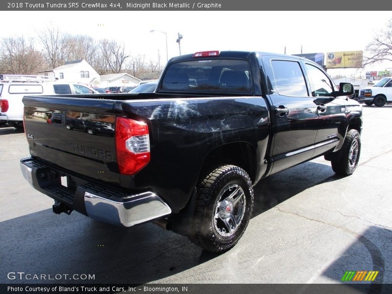 Midnight Black Metallic / Graphite 2018 Toyota Tundra SR5 CrewMax 4x4