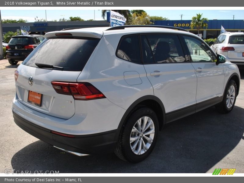 White Silver Metallic / Titan Black 2018 Volkswagen Tiguan S