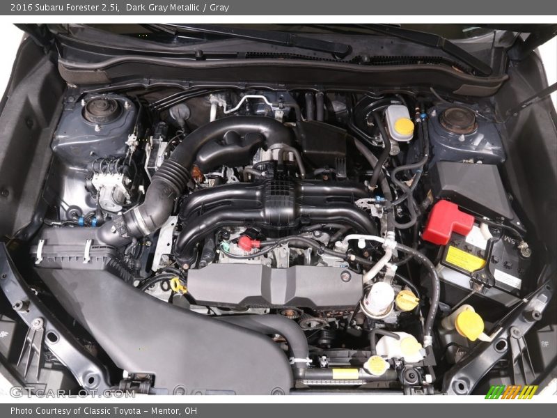 Dark Gray Metallic / Gray 2016 Subaru Forester 2.5i