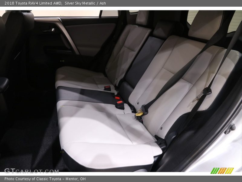 Silver Sky Metallic / Ash 2018 Toyota RAV4 Limited AWD