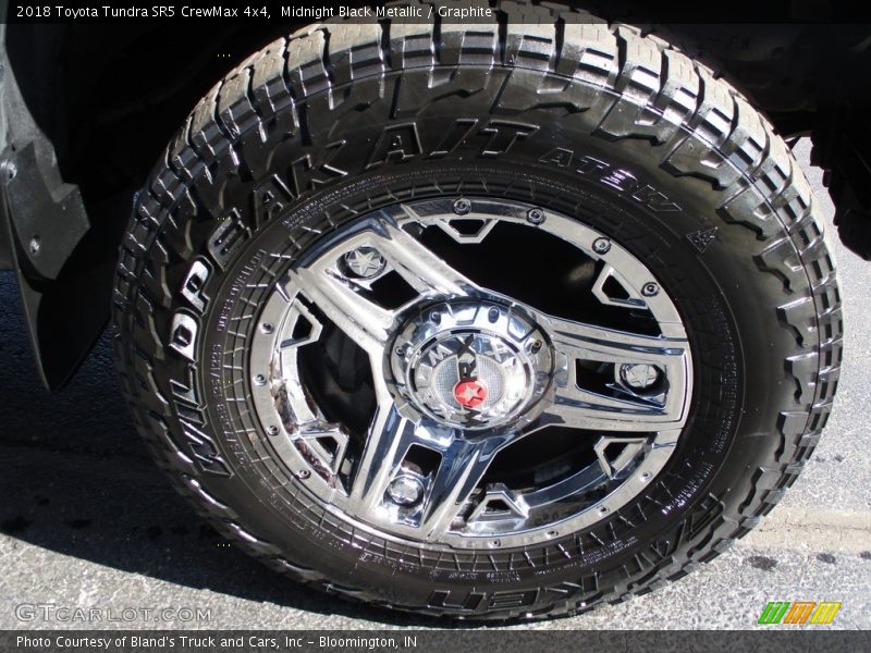 Midnight Black Metallic / Graphite 2018 Toyota Tundra SR5 CrewMax 4x4