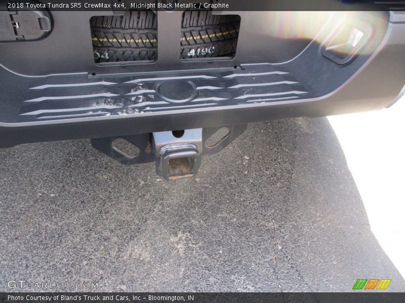 Midnight Black Metallic / Graphite 2018 Toyota Tundra SR5 CrewMax 4x4