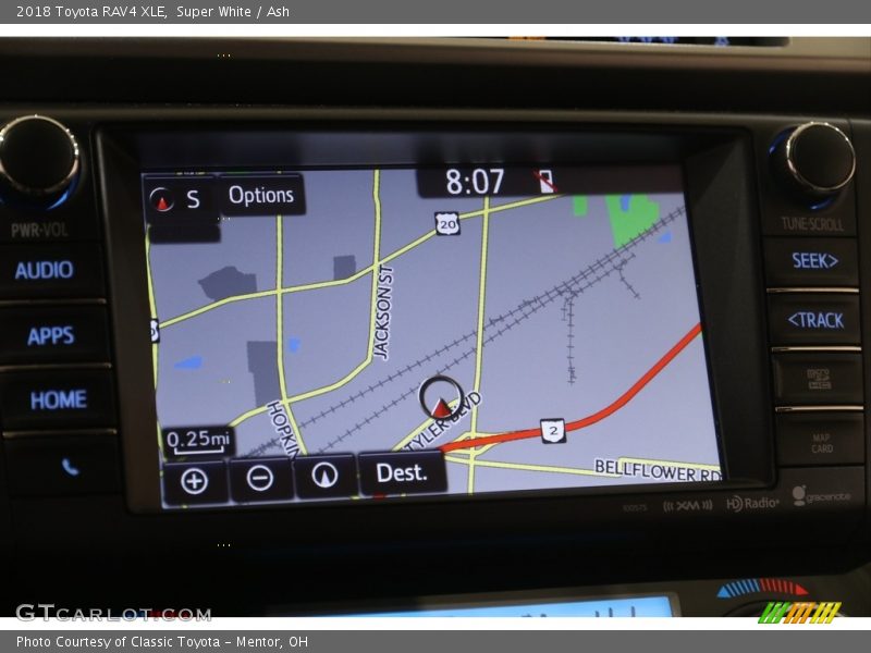 Super White / Ash 2018 Toyota RAV4 XLE