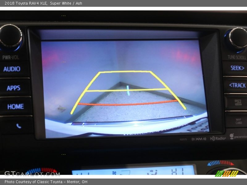 Super White / Ash 2018 Toyota RAV4 XLE