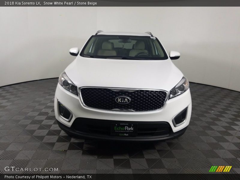 Snow White Pearl / Stone Beige 2018 Kia Sorento LX