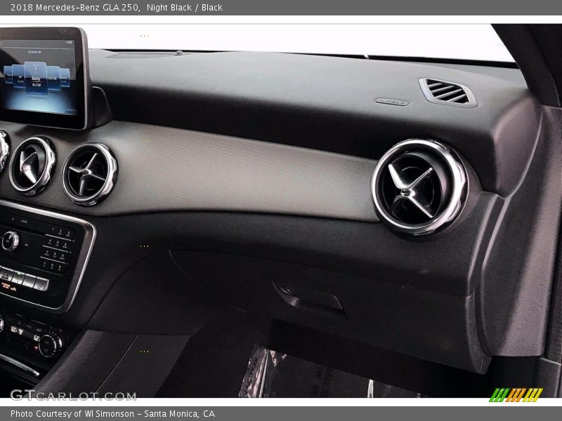 Night Black / Black 2018 Mercedes-Benz GLA 250