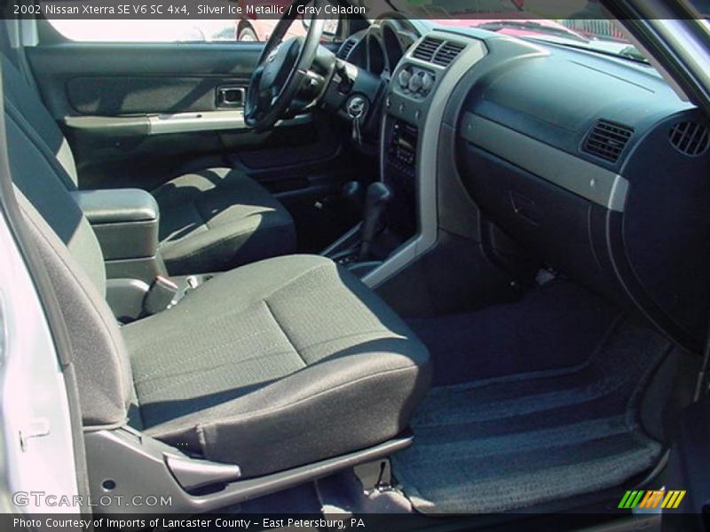 Silver Ice Metallic / Gray Celadon 2002 Nissan Xterra SE V6 SC 4x4