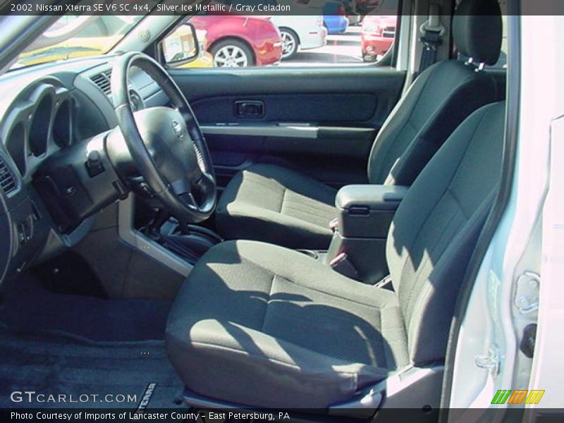 Silver Ice Metallic / Gray Celadon 2002 Nissan Xterra SE V6 SC 4x4