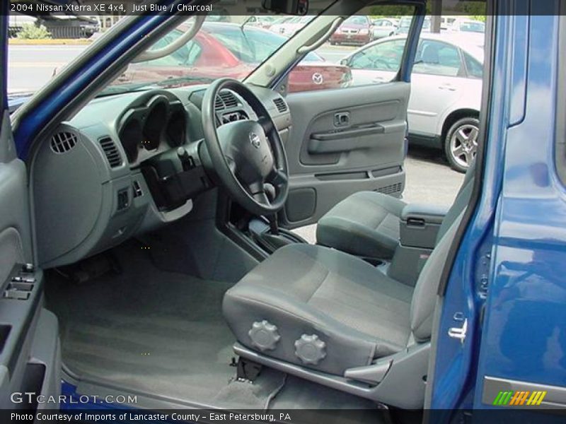 Just Blue / Charcoal 2004 Nissan Xterra XE 4x4