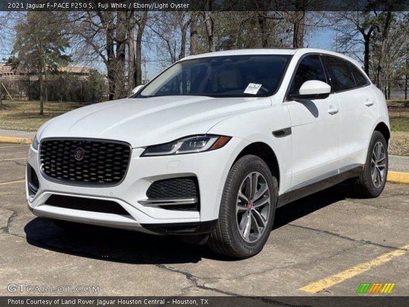 Fuji White / Ebony/Light Oyster 2021 Jaguar F-PACE P250 S