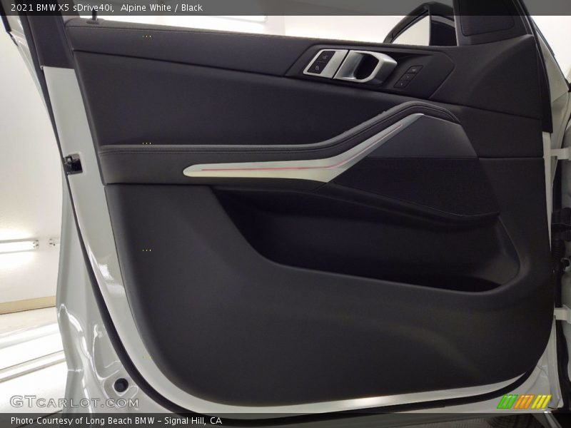 Alpine White / Black 2021 BMW X5 sDrive40i