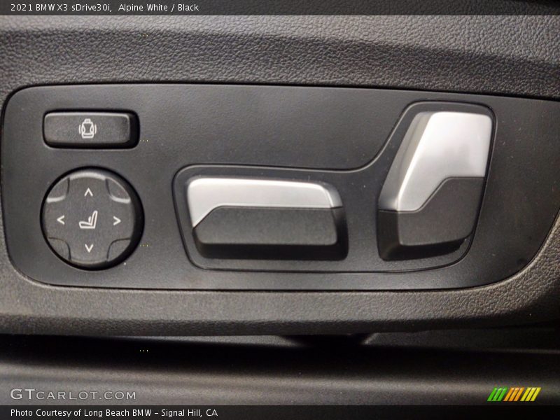 Alpine White / Black 2021 BMW X3 sDrive30i