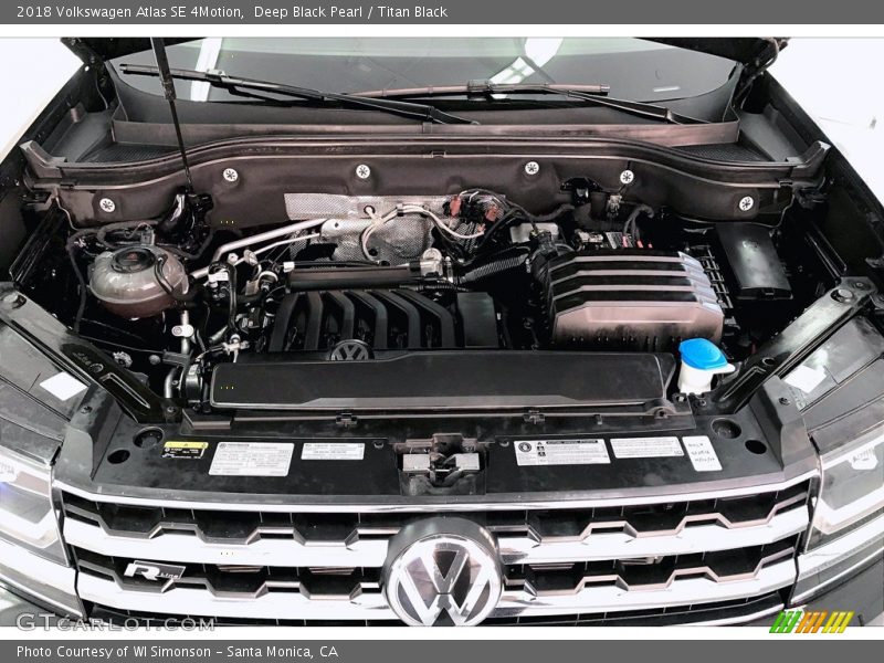 Deep Black Pearl / Titan Black 2018 Volkswagen Atlas SE 4Motion