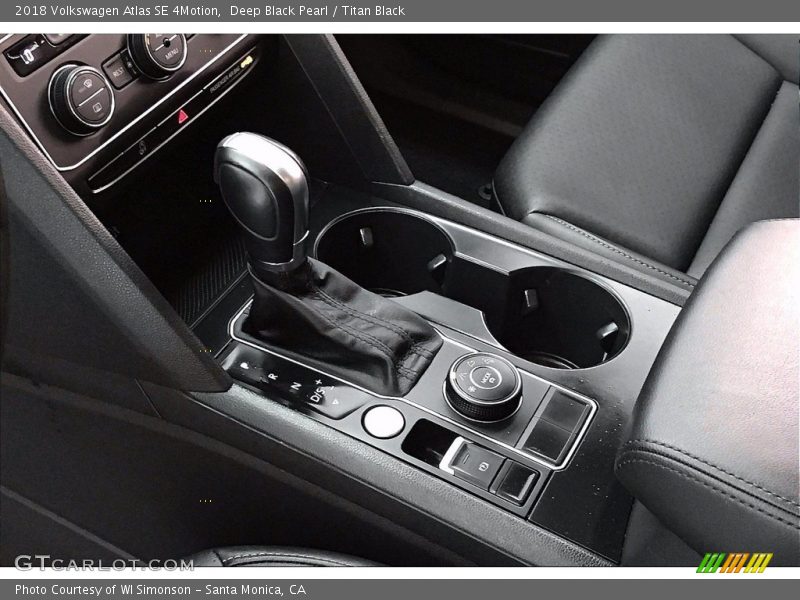 Deep Black Pearl / Titan Black 2018 Volkswagen Atlas SE 4Motion