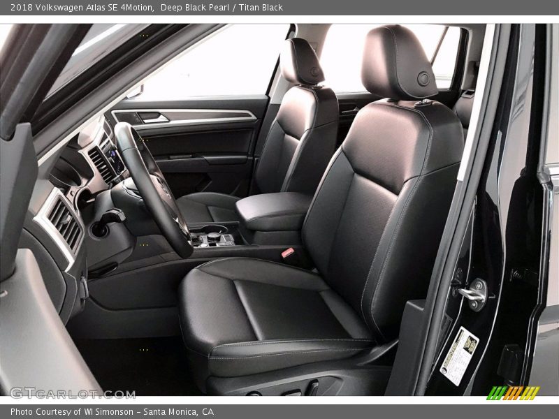 Deep Black Pearl / Titan Black 2018 Volkswagen Atlas SE 4Motion