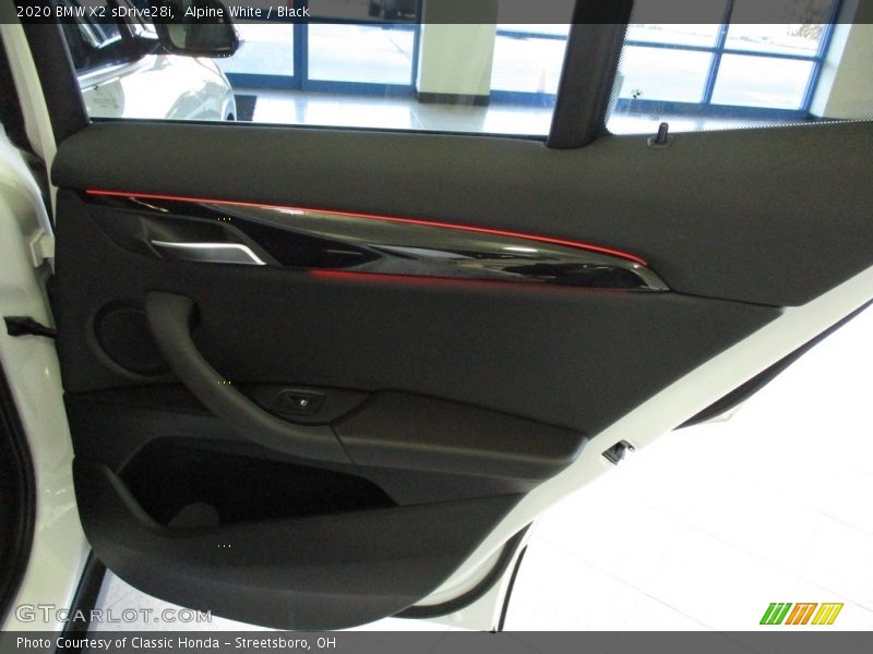 Alpine White / Black 2020 BMW X2 sDrive28i