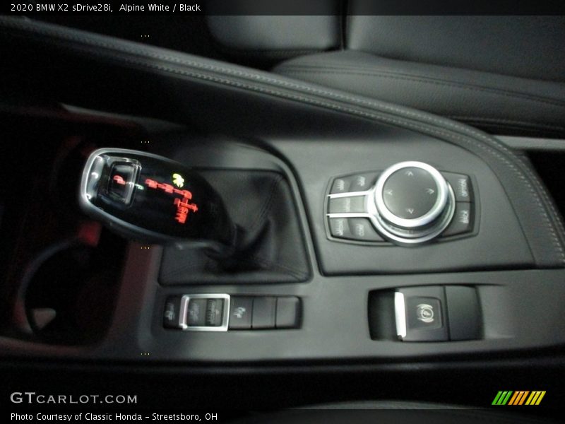 Alpine White / Black 2020 BMW X2 sDrive28i