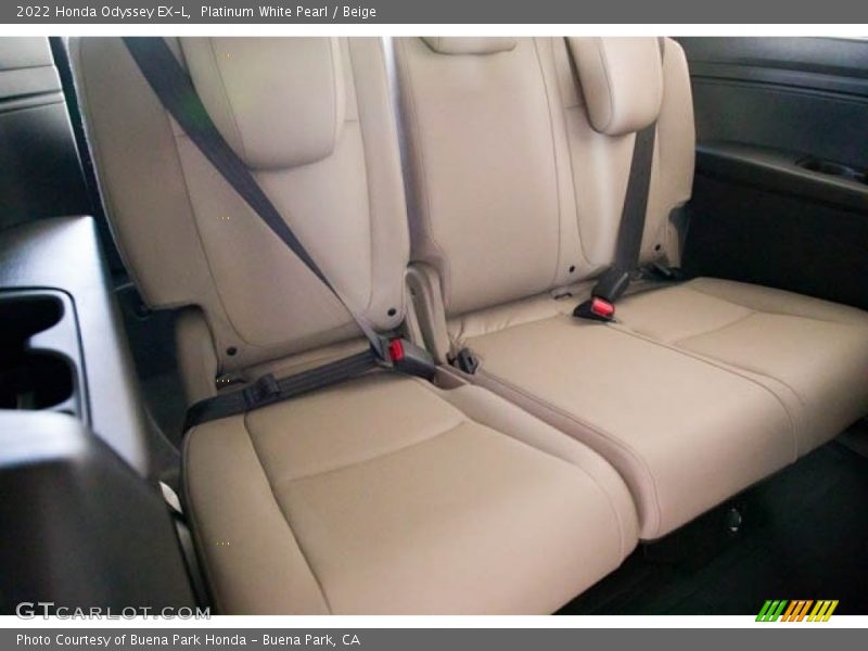 Platinum White Pearl / Beige 2022 Honda Odyssey EX-L