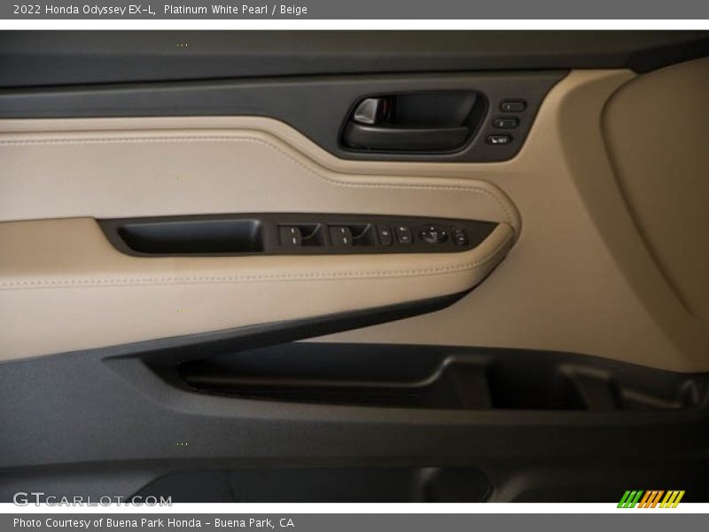 Platinum White Pearl / Beige 2022 Honda Odyssey EX-L