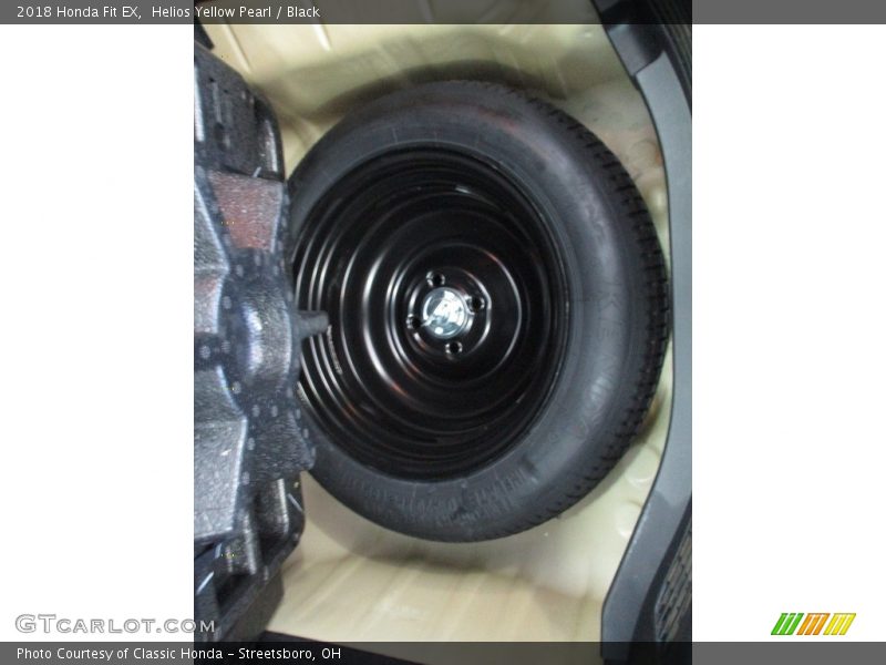 Helios Yellow Pearl / Black 2018 Honda Fit EX