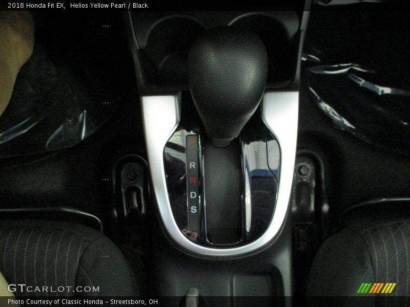 Helios Yellow Pearl / Black 2018 Honda Fit EX