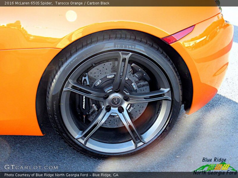 Tarocco Orange / Carbon Black 2016 McLaren 650S Spider