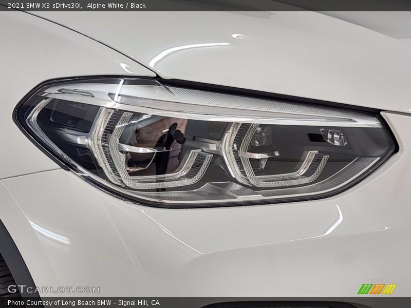 Alpine White / Black 2021 BMW X3 sDrive30i